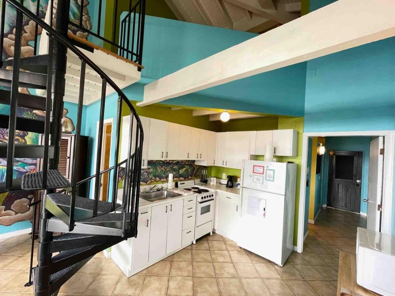 Harbor View 2Bed 1Bath Loft In Downtown Red Hook! Villa East End  Buitenkant foto